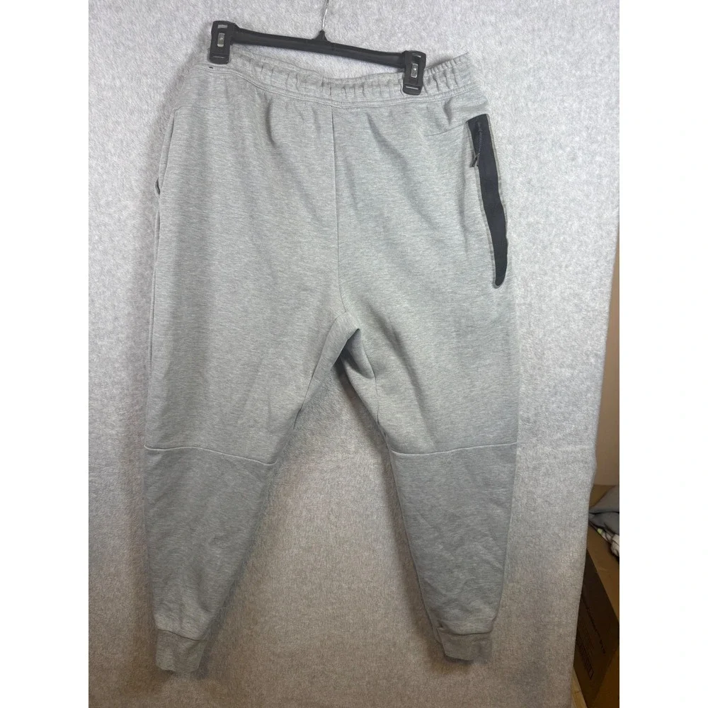 Nike Tech Fleece Joggers Mens Large Grey Tapered Sweatpants CU4495-063